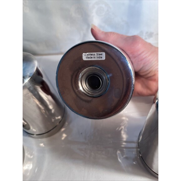 Duster/Shaker And Grated Cheese Shaker And Salt And Pepper Set(Stainless Steel) - Picture 3 of 6